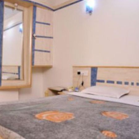 Hotel Everstar Райкот Екстериор снимка
