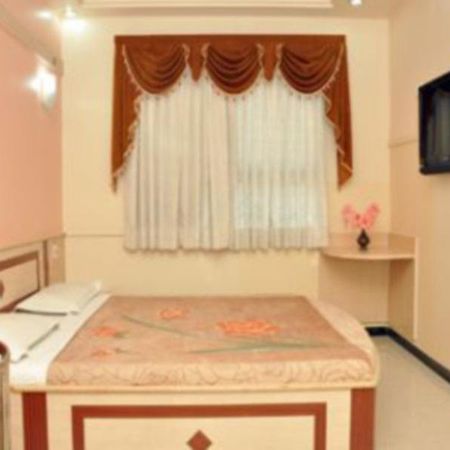 Hotel Everstar Райкот Екстериор снимка